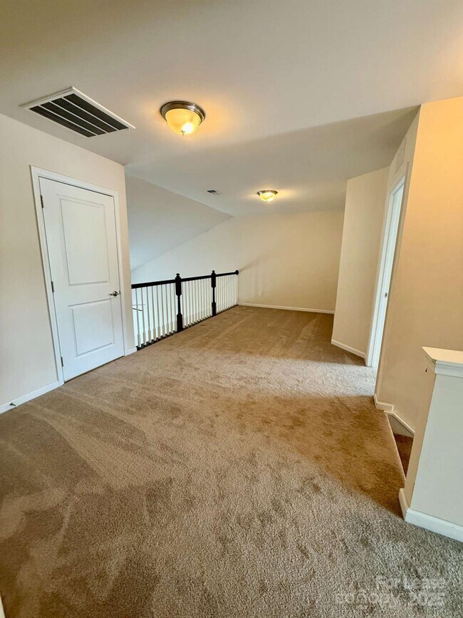 Building Photo - 9516 Birkwood Ct