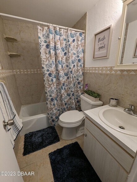 Building Photo - 1600 S Palmetto Ave