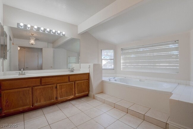 Building Photo - 1491 Powder Horn Dr