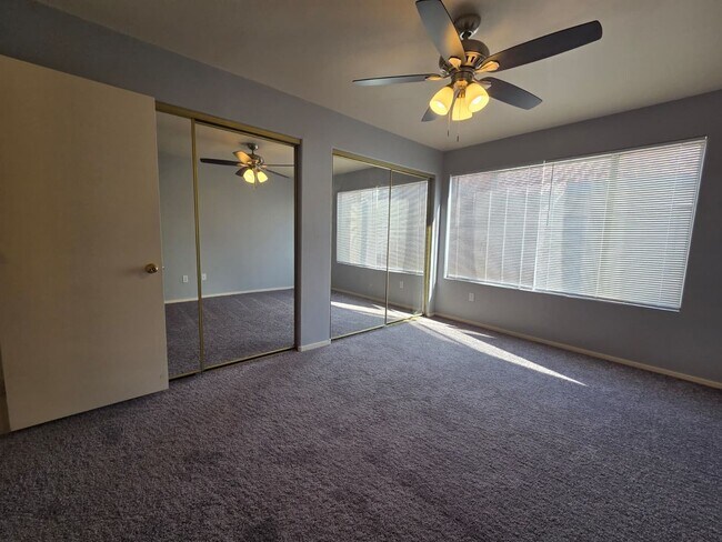 Building Photo - 2 Bed / 2 Bath Condo Rental with In-Unit Laundry & Community Pool