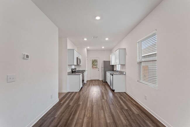 Building Photo - 6032 Pearl Mdw