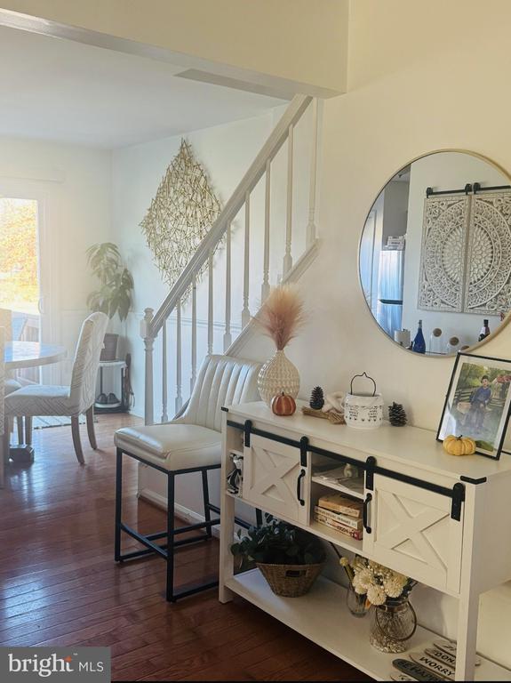 Building Photo - 3645 Dahlgren Pl