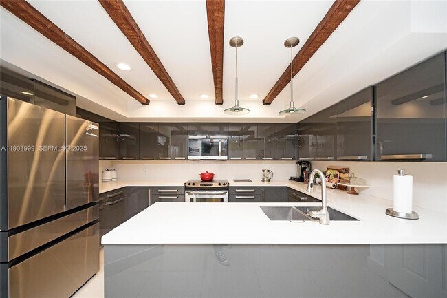 Building Photo - 9318 NW 50th Doral Cir S