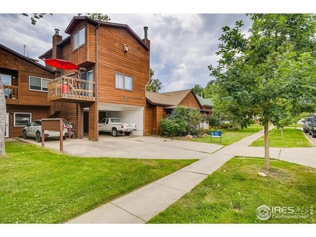 Building Photo - Cozy and Bright 1 Bed 1 Bath in Downtown Boulder! Available 6/5