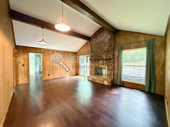Building Photo - 4910 Bal Harbor Dr