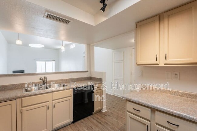 Building Photo - 3401 N 37th St
