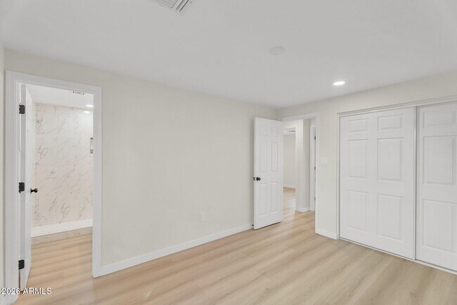Building Photo - 3545 E Friess Dr