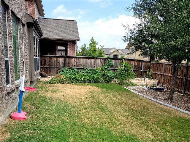 Building Photo - 4428 Saukenuk Ln