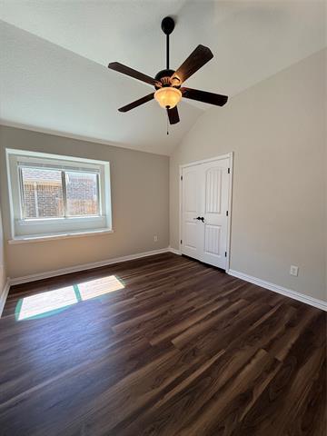 Building Photo - 213 Briarstone Dr