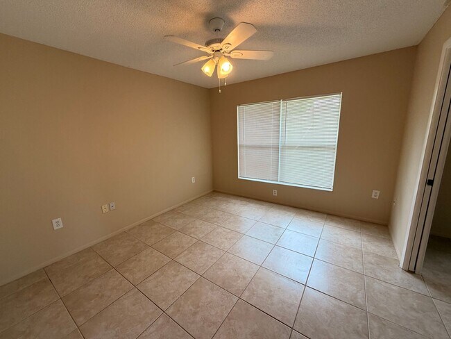 Building Photo - 4025 Ponea Dr