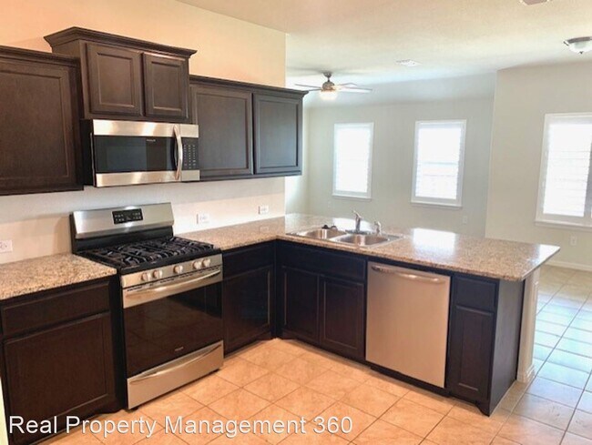 Building Photo - 4 br, 2 bath House - 10037 Huntersville