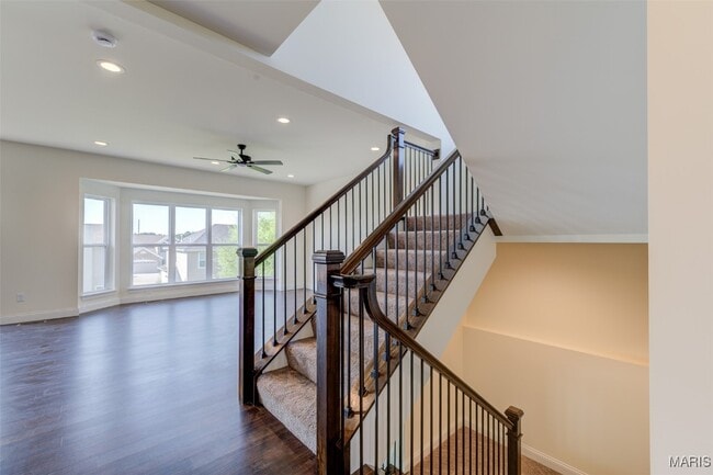 Building Photo - 2025 Maryland Oaks Cir