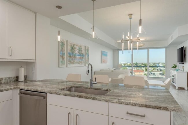 Building Photo - 415 Island Way