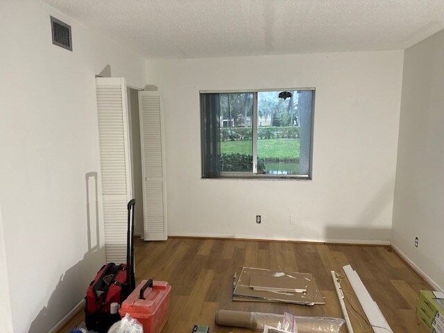 Building Photo - 109 Gardens Dr