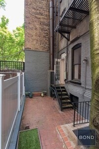 Building Photo - 52 Barrow St