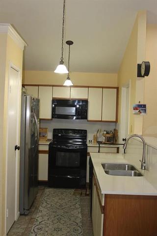 Building Photo - 936 Sugarberry Dr