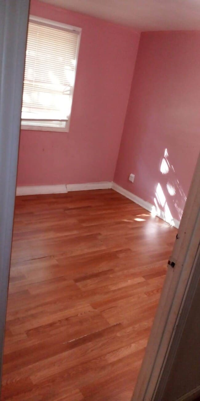 Building Photo - 767 Cedar St