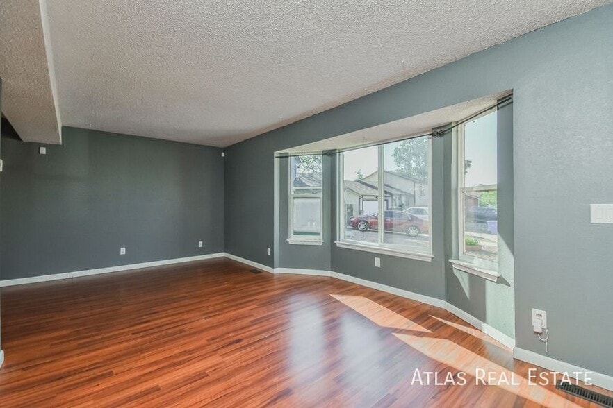 Building Photo - 4650 Stoner Ct