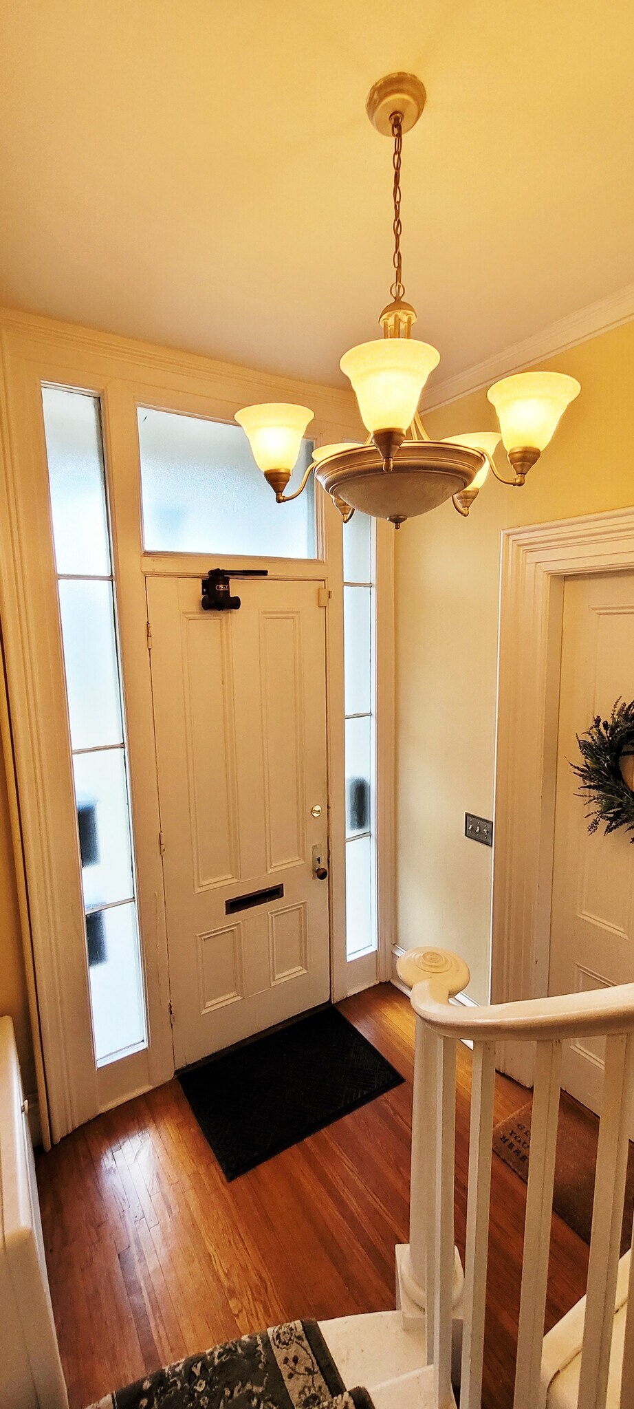 463 W. Church Front Foyer - 463 W Church St