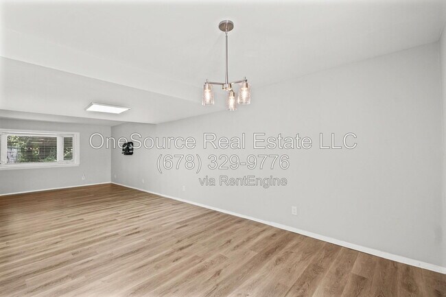 Building Photo - 7312 Cardigan Cir NE