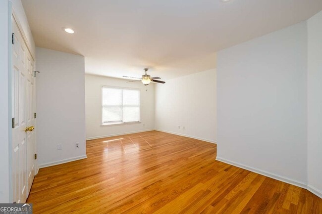 Building Photo - 1560 Oak Park Cove