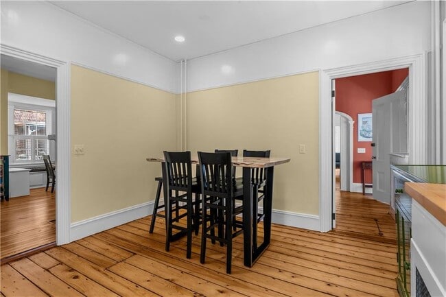 Building Photo - 58 Second St