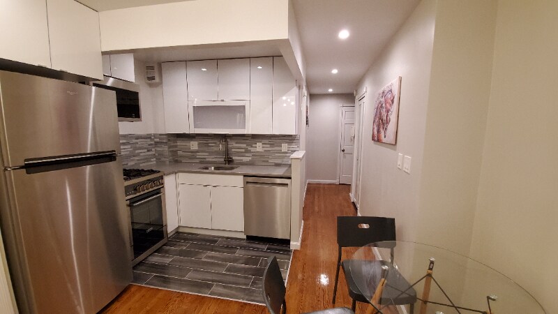 Building Photo - 1628 2nd Ave