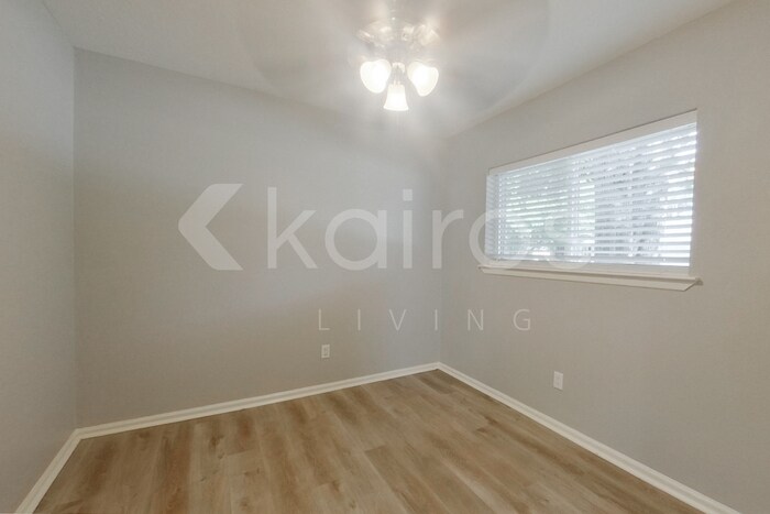 Building Photo - 4535 Sloangate Dr