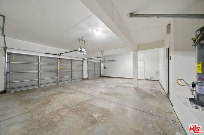 Building Photo - 3702 Las Palmas Ave