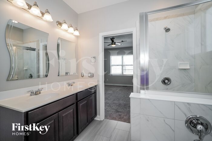 Building Photo - 6157 Dajana Dr