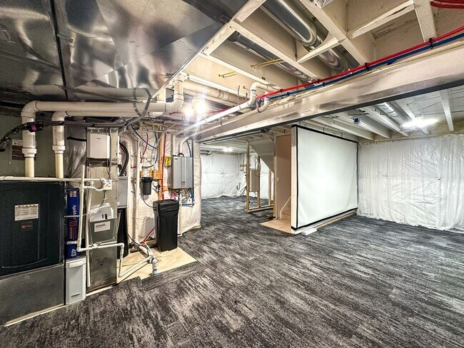 Building Photo - 17286 Bluetrail Ave