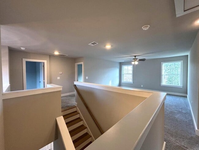 Building Photo - 249 Melba Ln