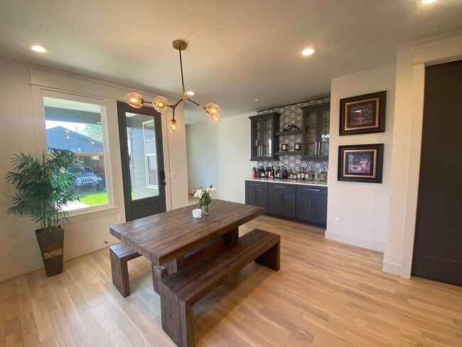 Building Photo - 6003 Pennsylvania Ave