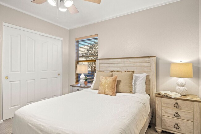 Building Photo - 4111 S Dewdrop Ct