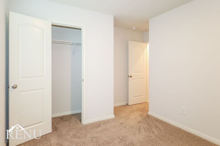 Building Photo - 25506 Rose Creek Dr