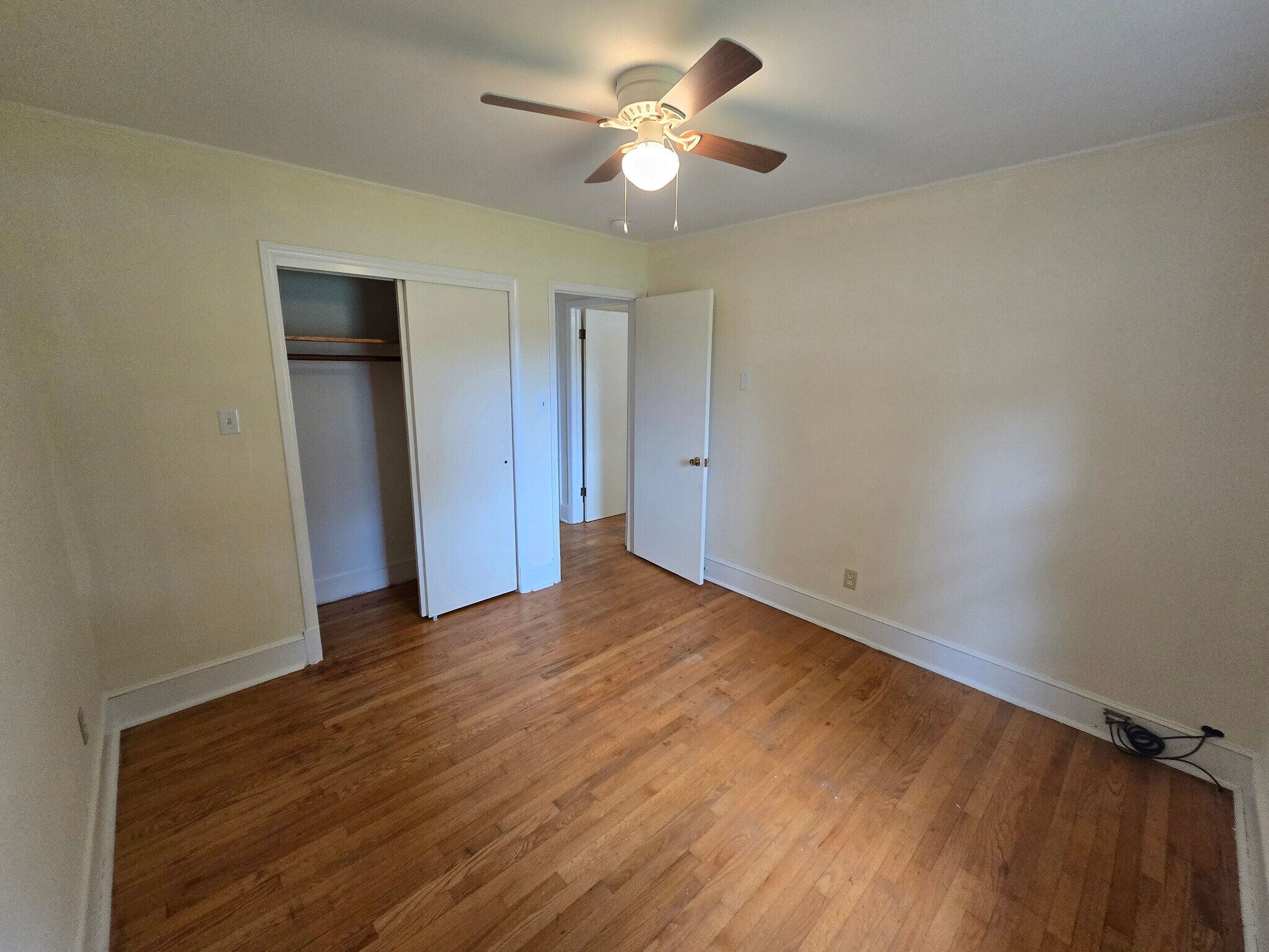 Br 3 - 16589 Kings Hwy