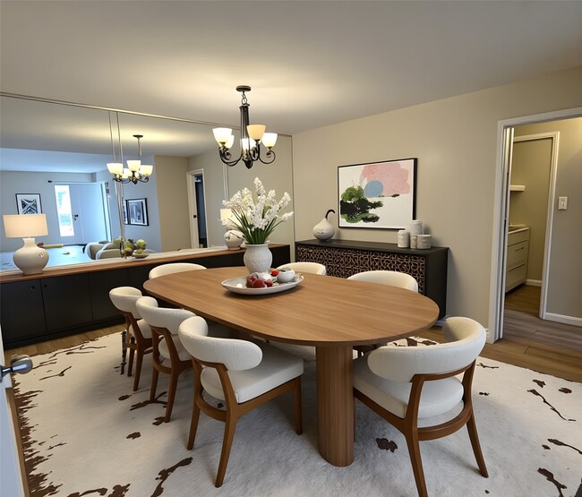 Building Photo - 7400 Bellerive Dr