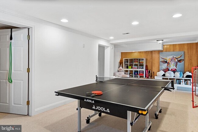 Building Photo - 1 Glenhurst Ct