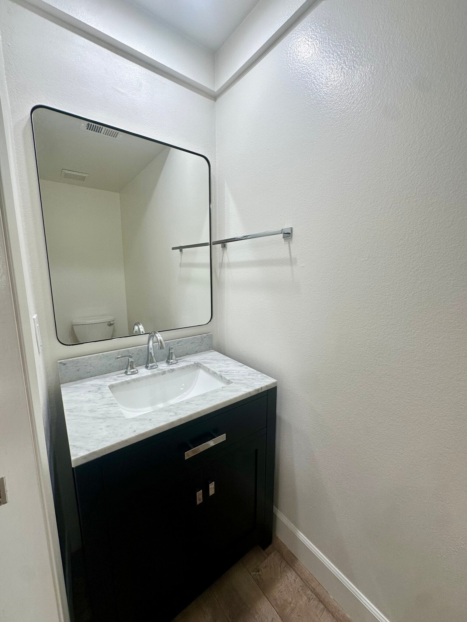 Building Photo - 5538 Las Virgenes Rd