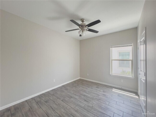 Building Photo - 14 Sandpiper Ave