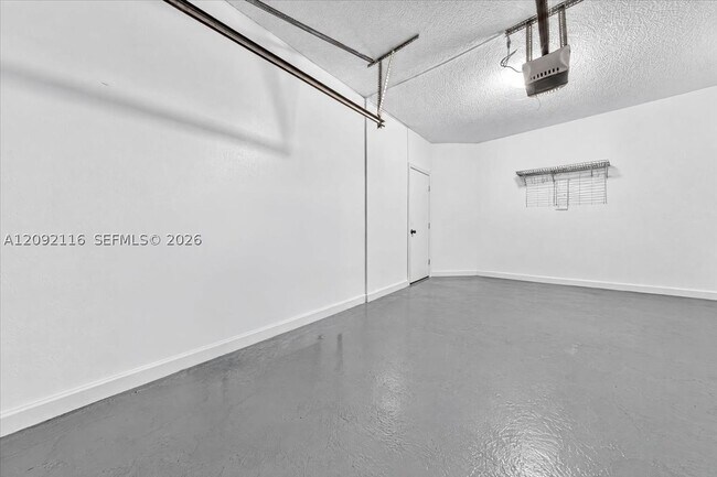 Building Photo - 1408 NW 126th Ave