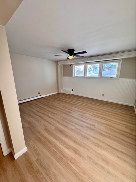 Building Photo - 147 State St