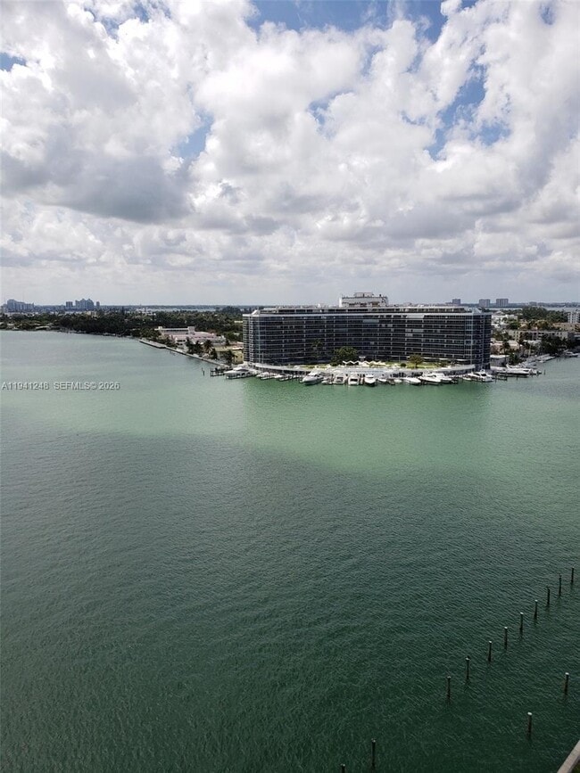 Building Photo - 6770 Indian Creek Dr