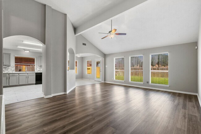 Building Photo - 20418 Cherry Haven Cir