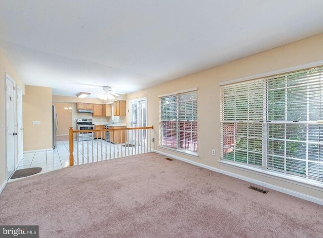 Building Photo - 8005 Silver Fox Dr