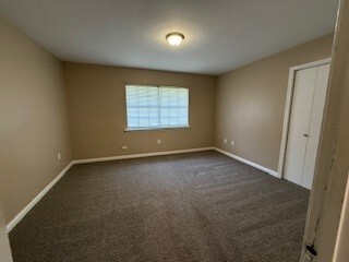 Building Photo - 44051 Stein Rd