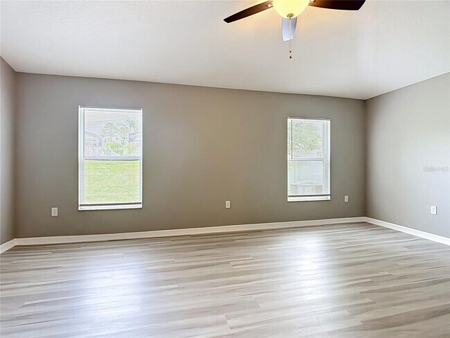 Building Photo - 225 Bella Verano Way
