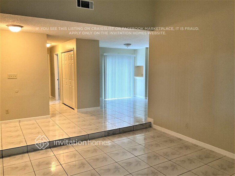 Building Photo - 343 Kantor Blvd