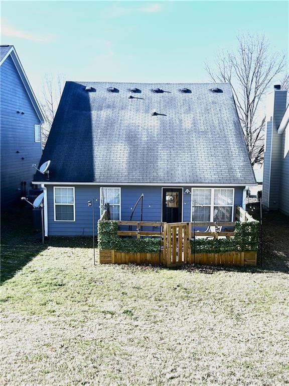 Building Photo - 6475 White Walnut Way