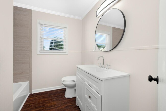 Building Photo - 153 Seven Pines